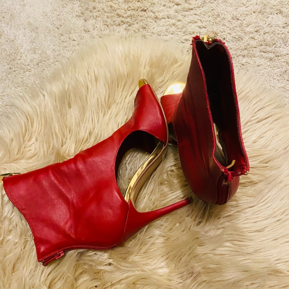 Ankle booties